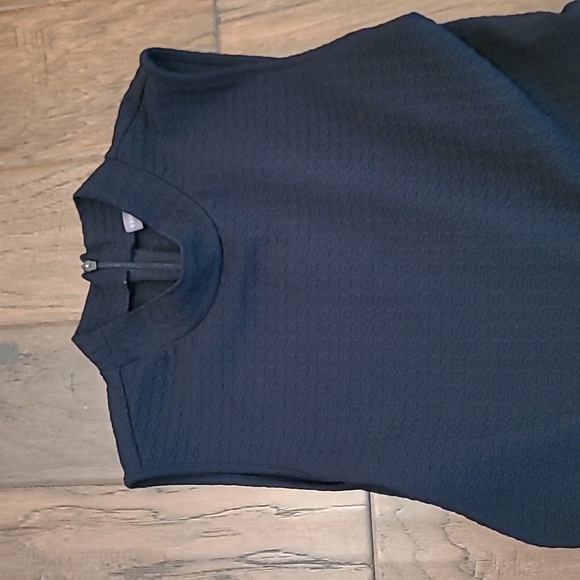 Vince Camuto women's black textured sleeveless dress size Medium - Picture 2 of 8